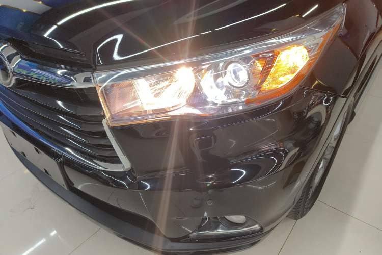 Used Toyota Highlander 2015 2.0T Four-Wheel Drive Ultimate Edition 7-Seater Left Front Headlight