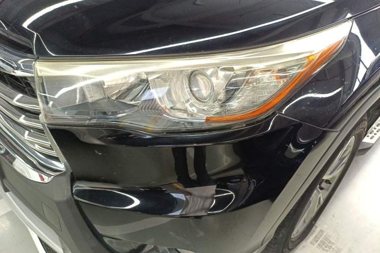 Used Toyota Highlander 2015 2.0T Two-Wheel Drive Elite Edition 7 Seats Left Front Headlight