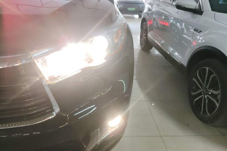 Used Toyota Highlander 2015 2.0T Four-Wheel Drive Luxury Edition 7-Seater Left Front Headlight