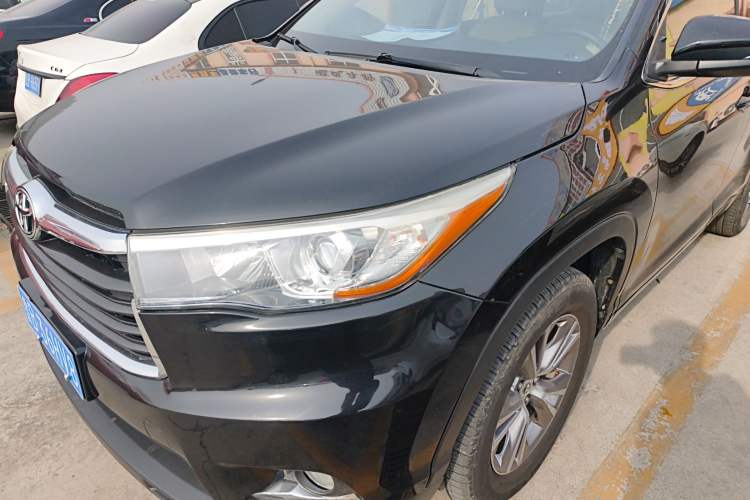 Used Toyota Highlander 2015 2.0T Two-Wheel Drive Elite Edition 7 Seats Left Front Headlight