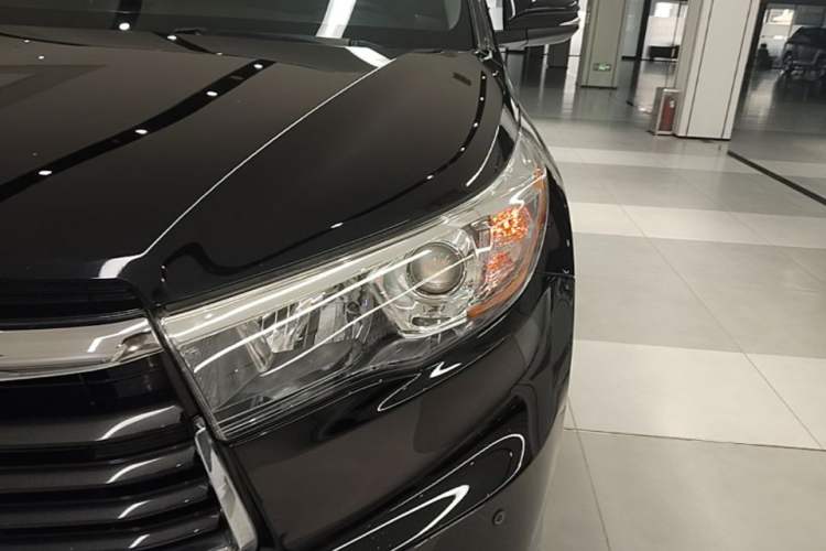 Used Toyota Highlander 2015 2.0T Two-Wheel Drive Elite Edition 5 Seats Left Front Headlight