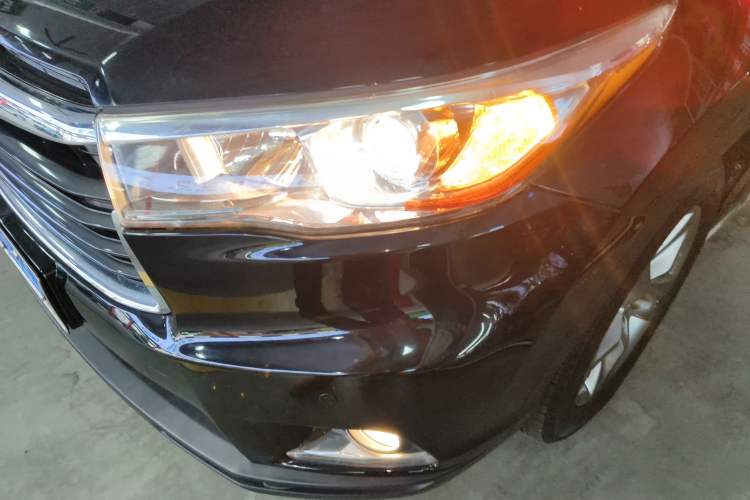 Used Toyota Highlander 2015 2.0T Four-Wheel Drive Luxury Edition 7-Seater Left Front Headlight