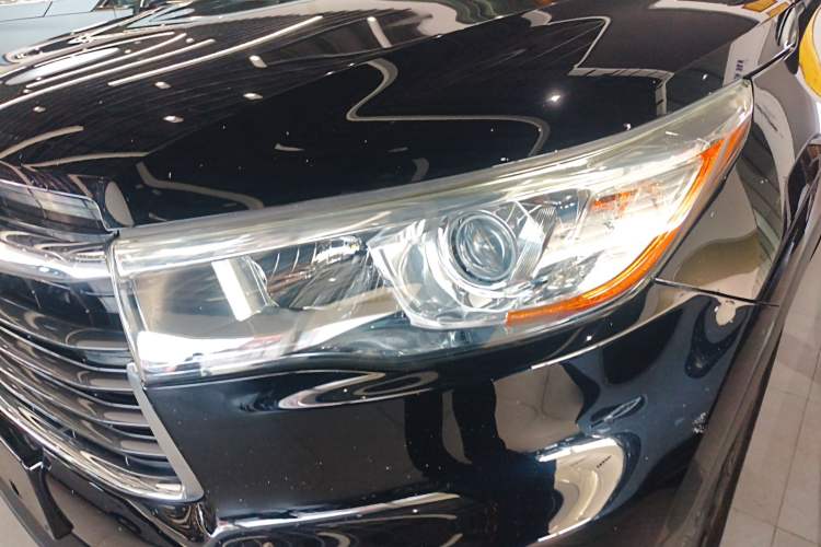 Used Toyota Highlander 2015 2.0T Two-Wheel Drive Elite Edition 7 Seats Left Front Headlight
