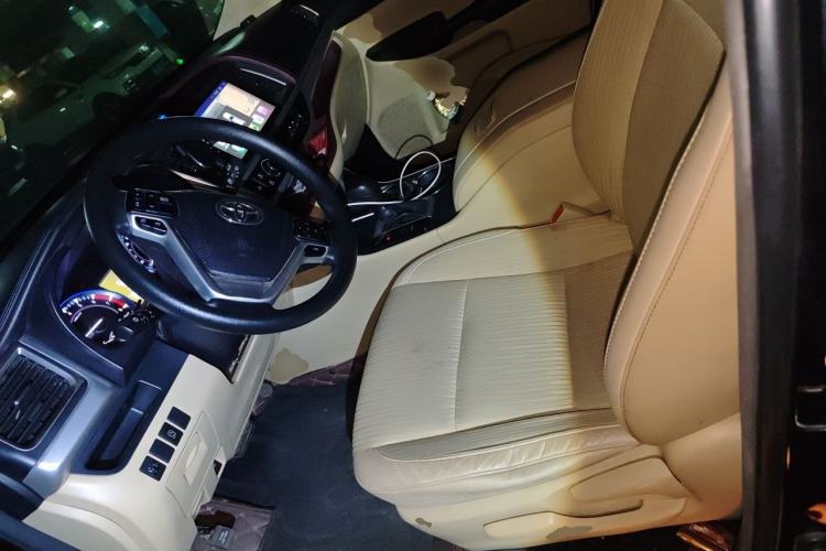 Used Toyota Highlander 2015 2.0T Four-Wheel Drive Elite Edition 7-Seater Left Front Seat