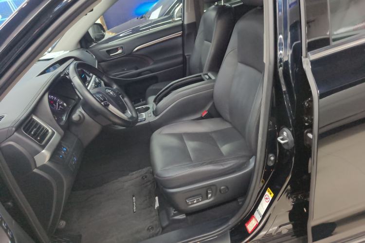 Used Toyota Highlander 2015 2.0T Four-Wheel Drive Ultimate Edition 7-Seater Left Front Seat