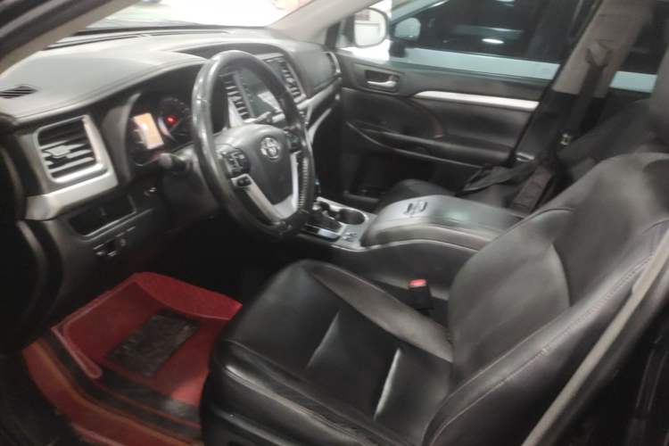 Used Toyota Highlander 2015 2.0T Four-Wheel Drive Luxury Edition 7-Seater Left Front Seat