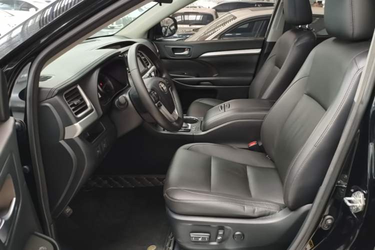 Used Toyota Highlander 2015 2.0T Four-Wheel Drive Luxury Edition 7-Seater Left Front Seat