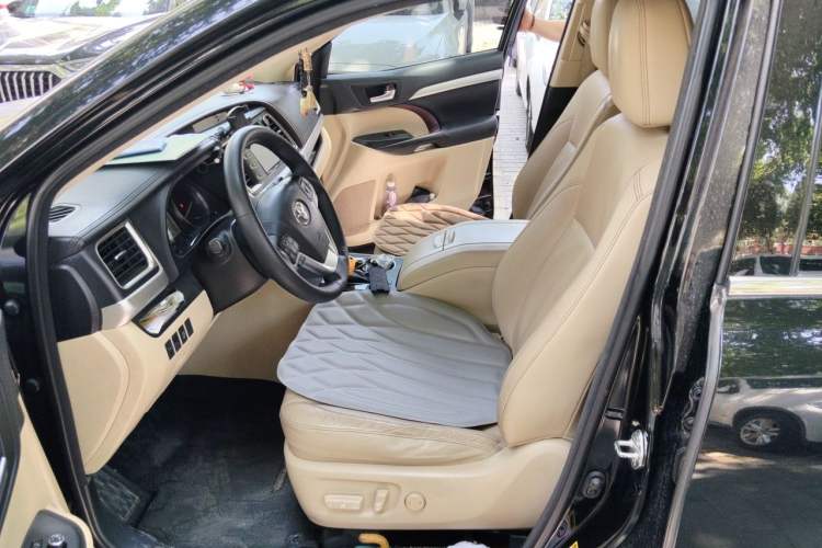 Used Toyota Highlander 2015 2.0T Four-Wheel Drive Luxury Edition 7-Seater Left Front Seat