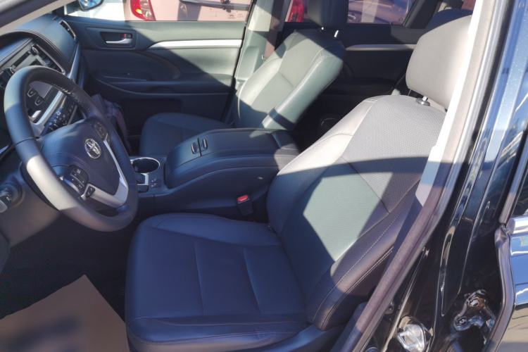 Used Toyota Highlander 2015 2.0T Four-Wheel Drive Luxury Edition 7-Seater Left Front Seat