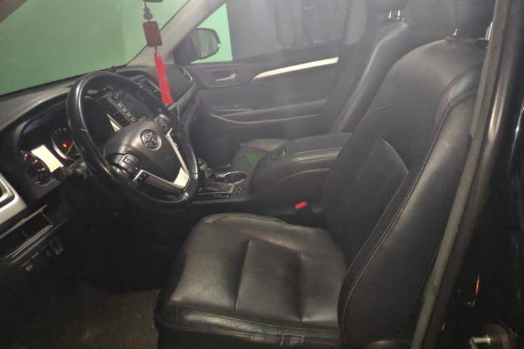 Used Toyota Highlander 2015 2.0T Four-Wheel Drive Luxury Edition 7-Seater Left Front Seat