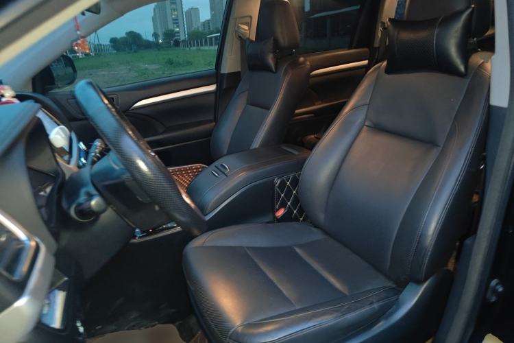 Used Toyota Highlander 2015 2.0T Four-Wheel Drive Luxury Edition 7-Seater Left Front Seat