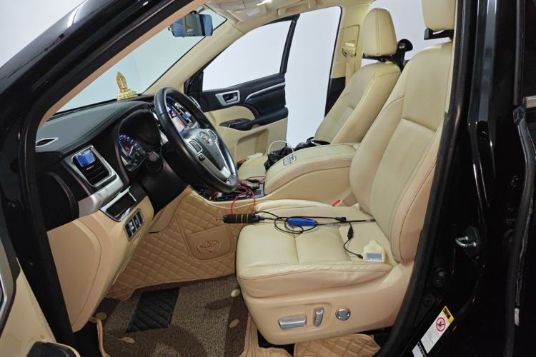 Used Toyota Highlander 2015 2.0T Four-Wheel Drive Luxury Edition 7-Seater Left Front Seat