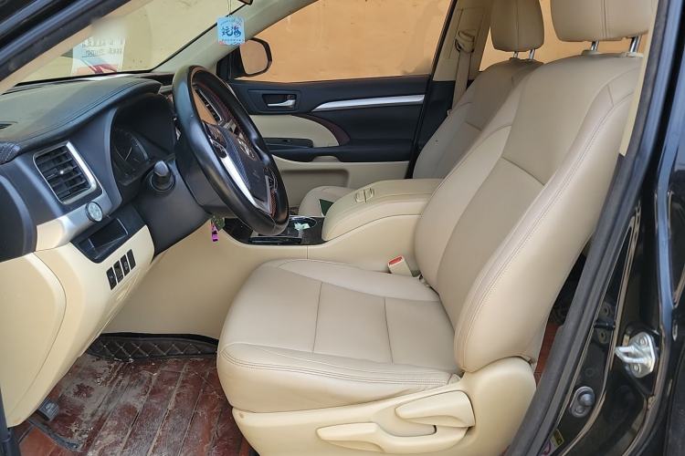 Used Toyota Highlander 2015 2.0T Four-Wheel Drive Elite Edition 7-Seater Left Front Seat