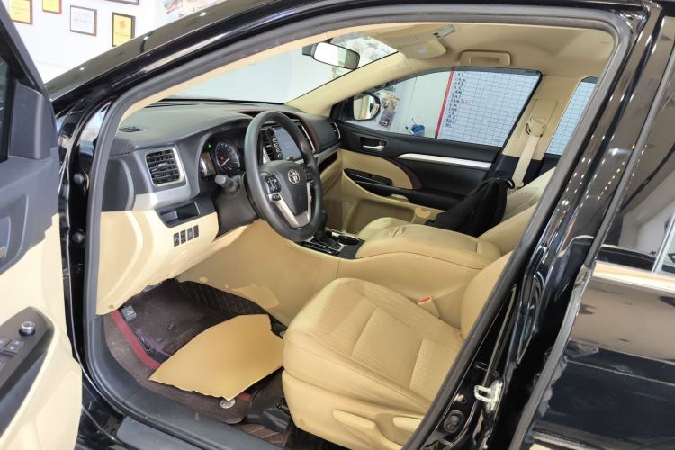 Used Toyota Highlander 2015 2.0T Four-Wheel Drive Elite Edition 7-Seater Left Front Seat