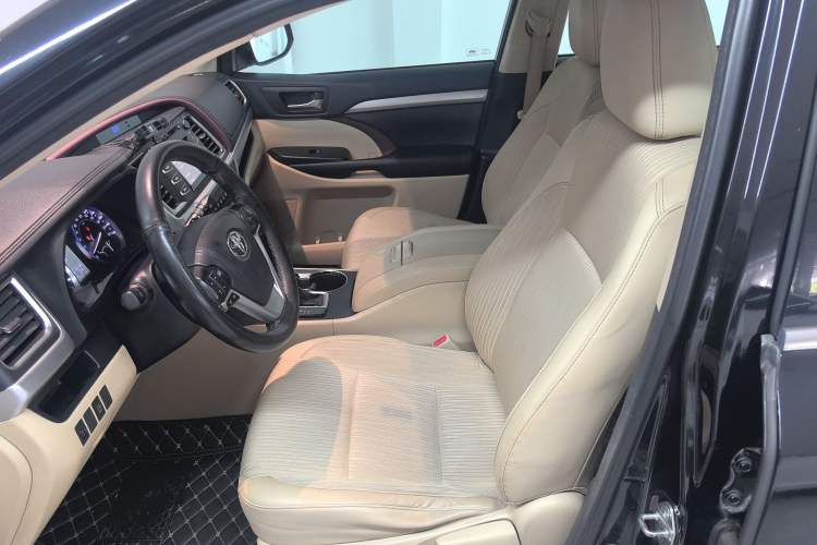 Used Toyota Highlander 2015 2.0T Four-Wheel Drive Elite Edition 7-Seater Left Front Seat