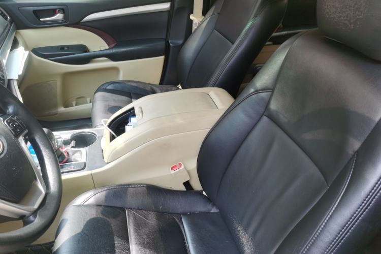 Used Toyota Highlander 2015 2.0T Two-Wheel Drive Elite Edition 5 Seats Left Front Seat