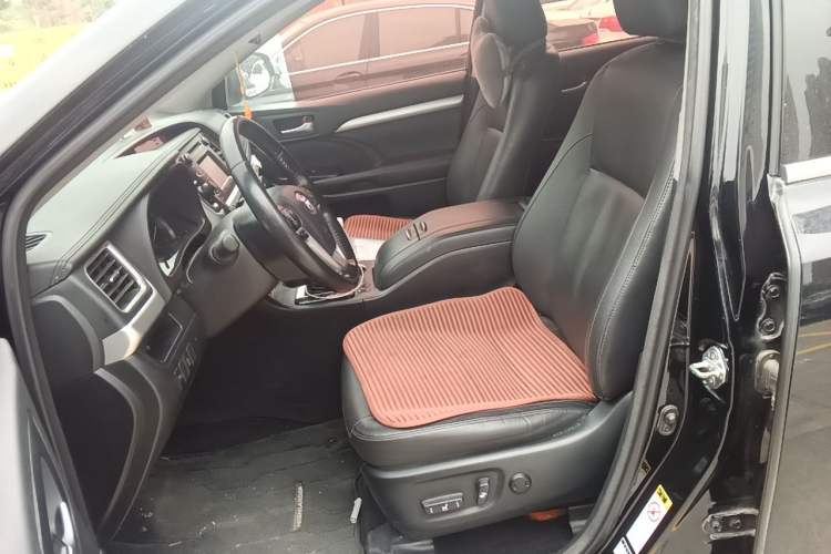 Used Toyota Highlander 2015 2.0T Four-Wheel Drive Luxury Edition 7-Seater Left Front Seat