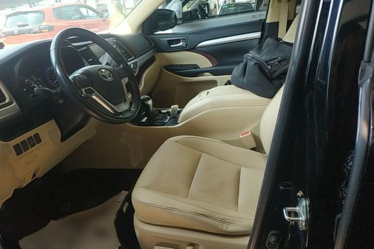 Used Toyota Highlander 2015 2.0T Four-Wheel Drive Luxury Edition 7-Seater Left Front Seat