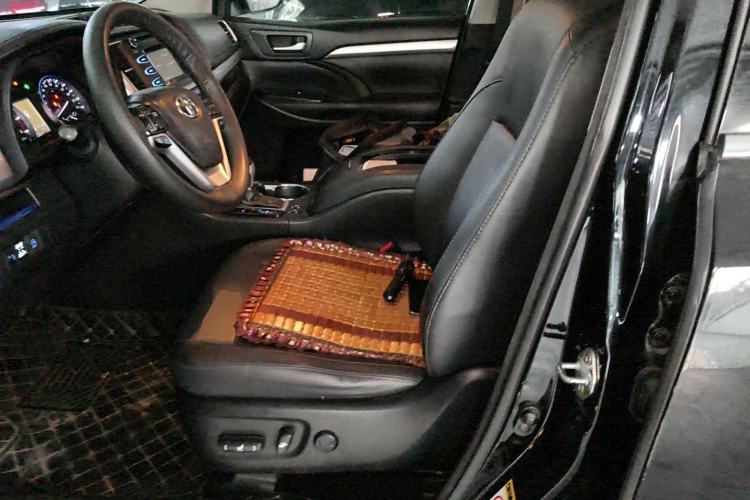 Used Toyota Highlander 2015 2.0T Four-Wheel Drive Luxury Edition 7-Seater Left Front Seat