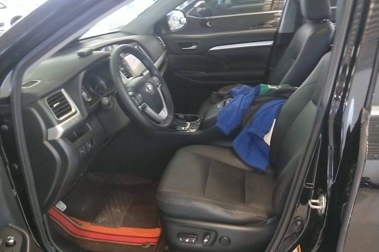 Used Toyota Highlander 2015 2.0T Four-Wheel Drive Luxury Edition 7-Seater Left Front Seat