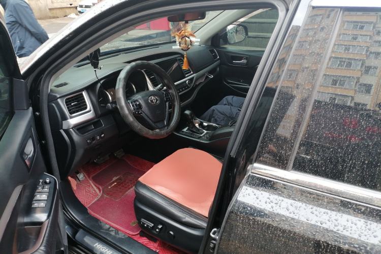 Used Toyota Highlander 2015 2.0T Four-Wheel Drive Luxury Edition 7-Seater Left Front Seat