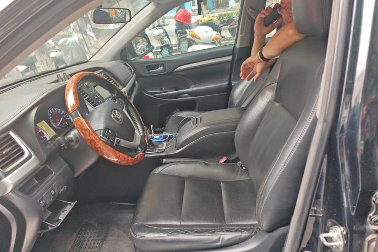 Used Toyota Highlander 2015 2.0T Four-Wheel Drive Luxury Edition 7-Seater Left Front Seat