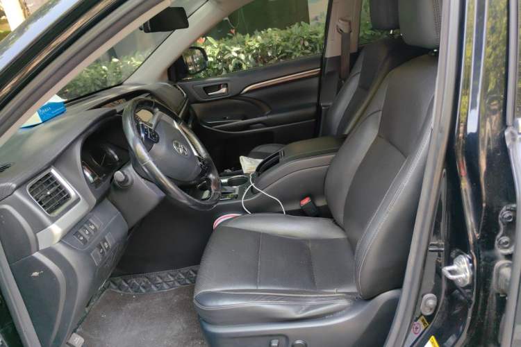 Used Toyota Highlander 2015 2.0T Four-Wheel Drive Ultimate Edition 7-Seater Left Front Seat