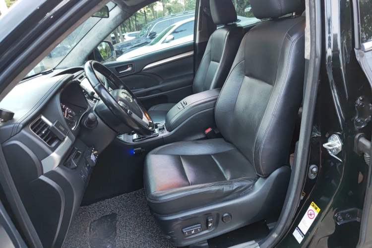 Used Toyota Highlander 2015 2.0T Four-Wheel Drive Luxury Edition 7-Seater Left Front Seat