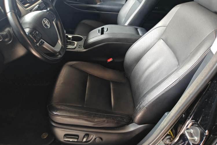 Used Toyota Highlander 2015 2.0T Four-Wheel Drive Luxury Edition 7-Seater Left Front Seat