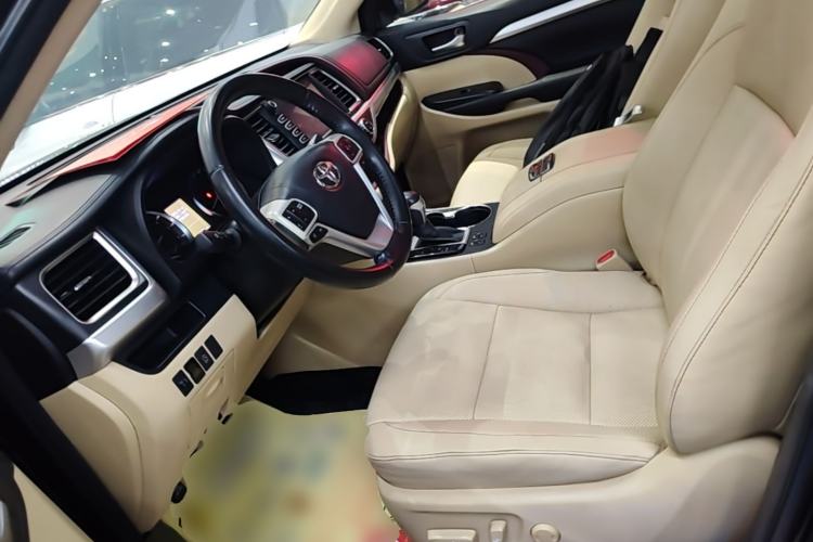 Used Toyota Highlander 2015 2.0T Four-Wheel Drive Luxury Edition 7-Seater Left Front Seat