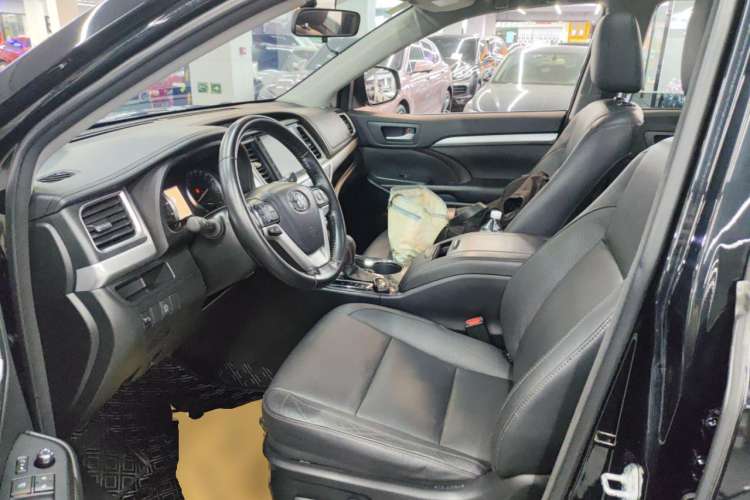 Used Toyota Highlander 2015 2.0T Four-Wheel Drive Luxury Edition 7-Seater Left Front Seat