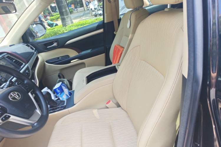Used Toyota Highlander 2015 2.0T Four-Wheel Drive Elite Edition 7-Seater Left Front Seat