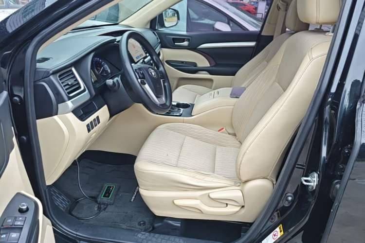 Used Toyota Highlander 2015 2.0T Four-Wheel Drive Elite Edition 7-Seater Left Front Seat