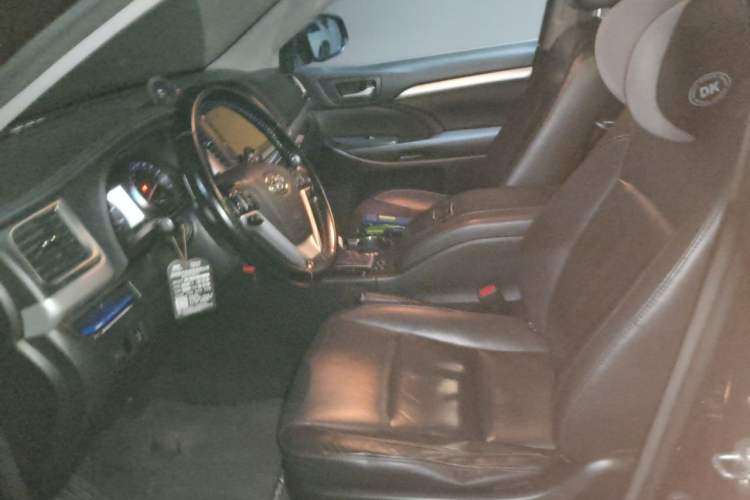 Used Toyota Highlander 2015 2.0T Four-Wheel Drive Luxury Edition 7-Seater Left Front Seat