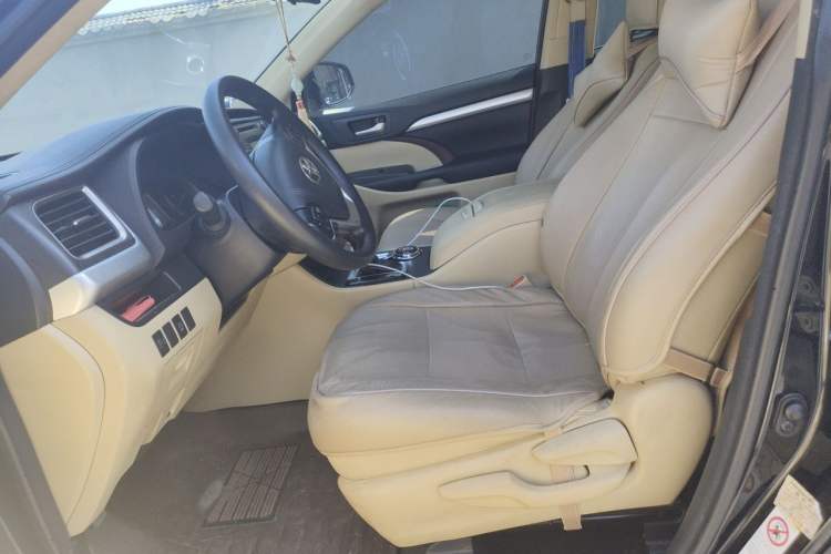 Used Toyota Highlander 2015 2.0T Four-Wheel Drive Elite Edition 7-Seater Left Front Seat