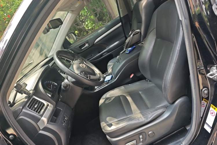 Used Toyota Highlander 2015 2.0T Four-Wheel Drive Luxury Edition 7-Seater Left Front Seat