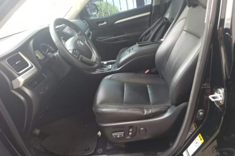 Used Toyota Highlander 2015 2.0T Four-Wheel Drive Luxury Edition 7-Seater Left Front Seat