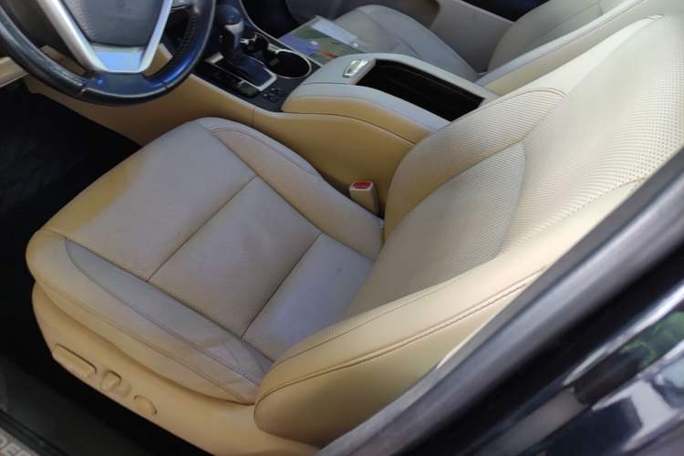 Used Toyota Highlander 2015 2.0T Four-Wheel Drive Luxury Edition 7-Seater Left Front Seat