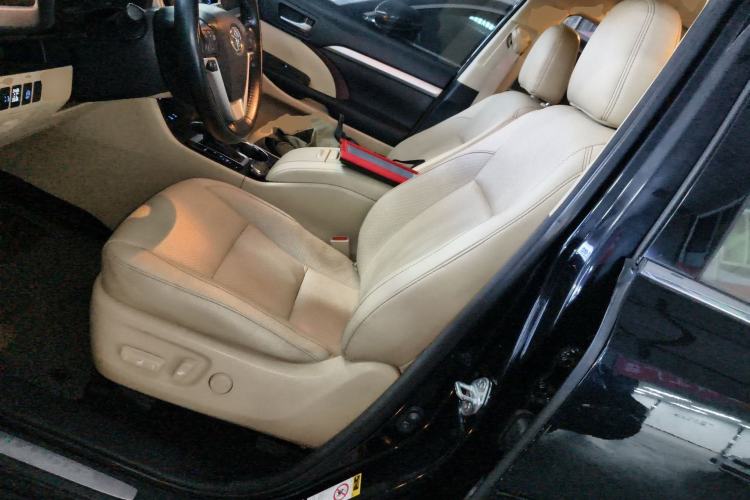 Used Toyota Highlander 2015 2.0T Four-Wheel Drive Luxury Edition 7-Seater Left Front Seat