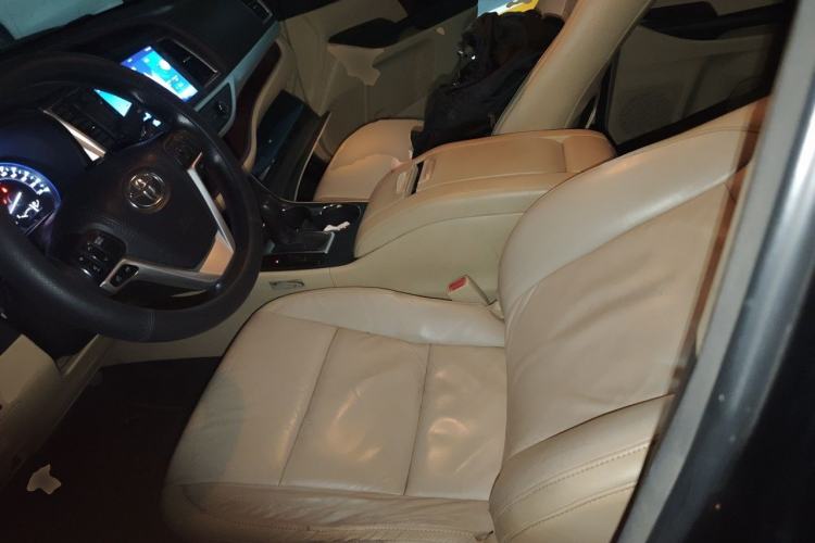 Used Toyota Highlander 2015 2.0T Two-Wheel Drive Elite Edition 5 Seats Left Front Seat