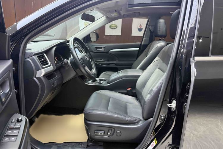 Used Toyota Highlander 2015 2.0T Four-Wheel Drive Luxury Edition 7-Seater Left Front Seat