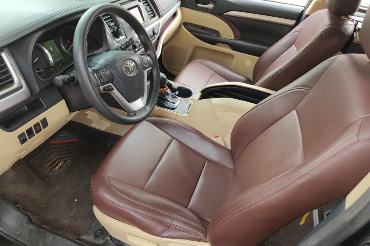 Used Toyota Highlander 2015 2.0T Two-Wheel Drive Elite Edition 5 Seats Left Front Seat