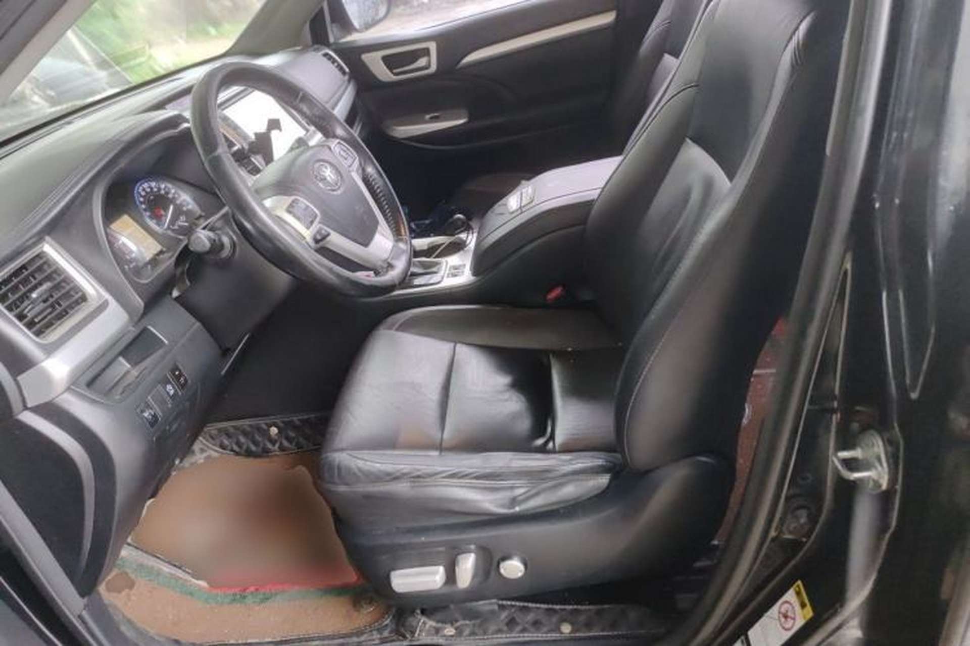 Used Toyota Highlander 2015 2.0T Four-Wheel Drive Luxury Edition 7-Seater Left Front Seat