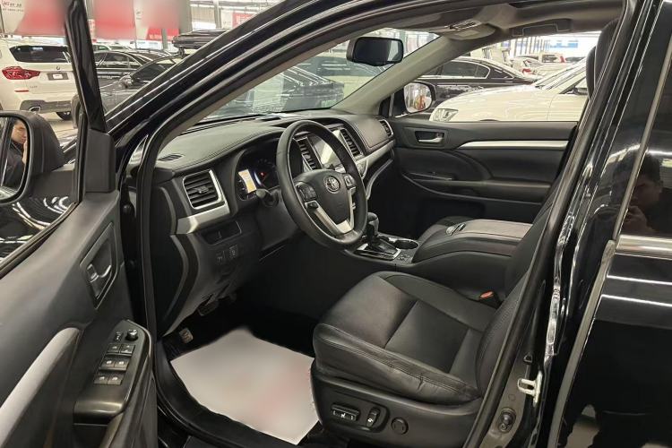 Used Toyota Highlander 2015 2.0T Four-Wheel Drive Luxury Edition 7-Seater Left Front Seat