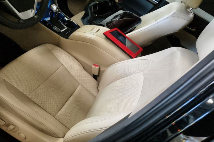 Used Toyota Highlander 2015 2.0T Four-Wheel Drive Ultimate Edition 7-Seater Left Front Seat