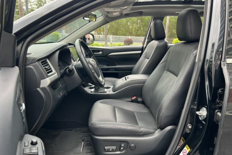 Used Toyota Highlander 2015 2.0T Four-Wheel Drive Luxury Edition 7-Seater Left Front Seat