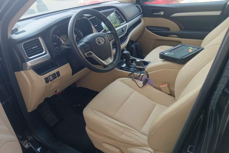 Used Toyota Highlander 2015 2.0T Four-Wheel Drive Elite Edition 7-Seater Left Front Seat