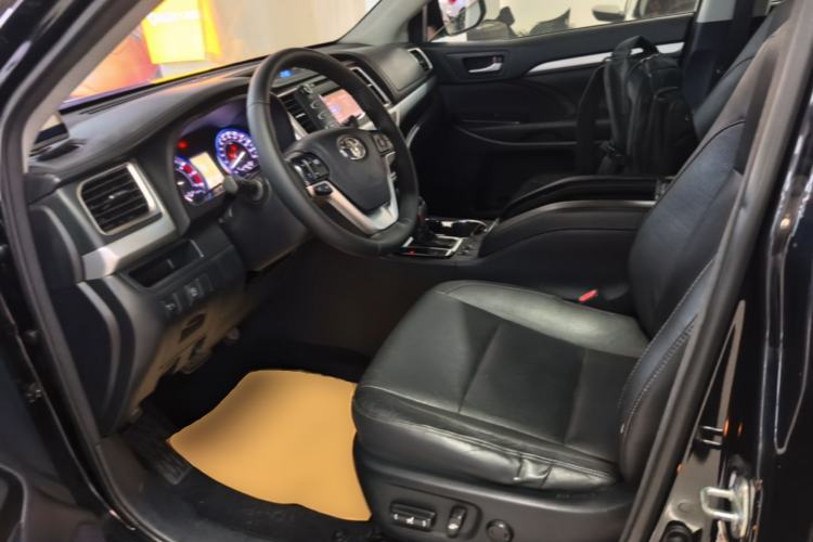 Used Toyota Highlander 2015 2.0T Four-Wheel Drive Luxury Edition 7-Seater Left Front Seat