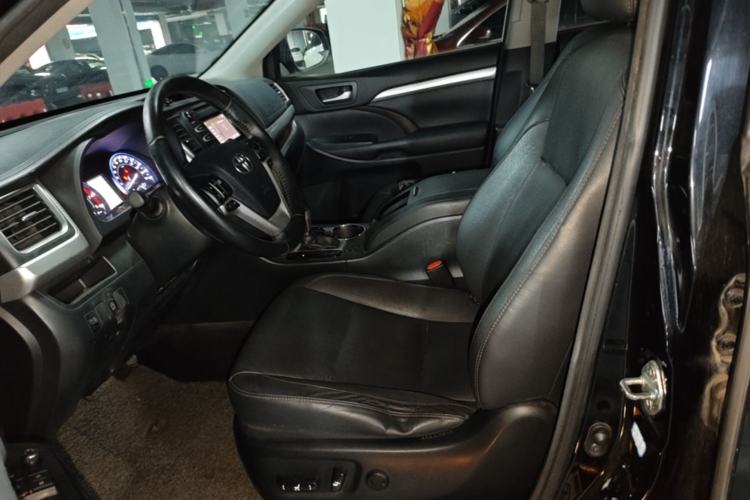 Used Toyota Highlander 2015 2.0T Four-Wheel Drive Luxury Edition 7-Seater Left Front Seat
