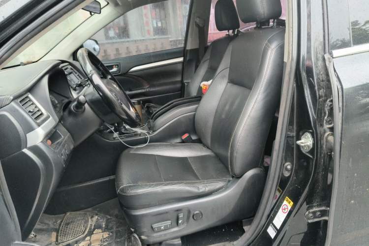 Used Toyota Highlander 2015 2.0T Four-Wheel Drive Luxury Edition 7-Seater Left Front Seat